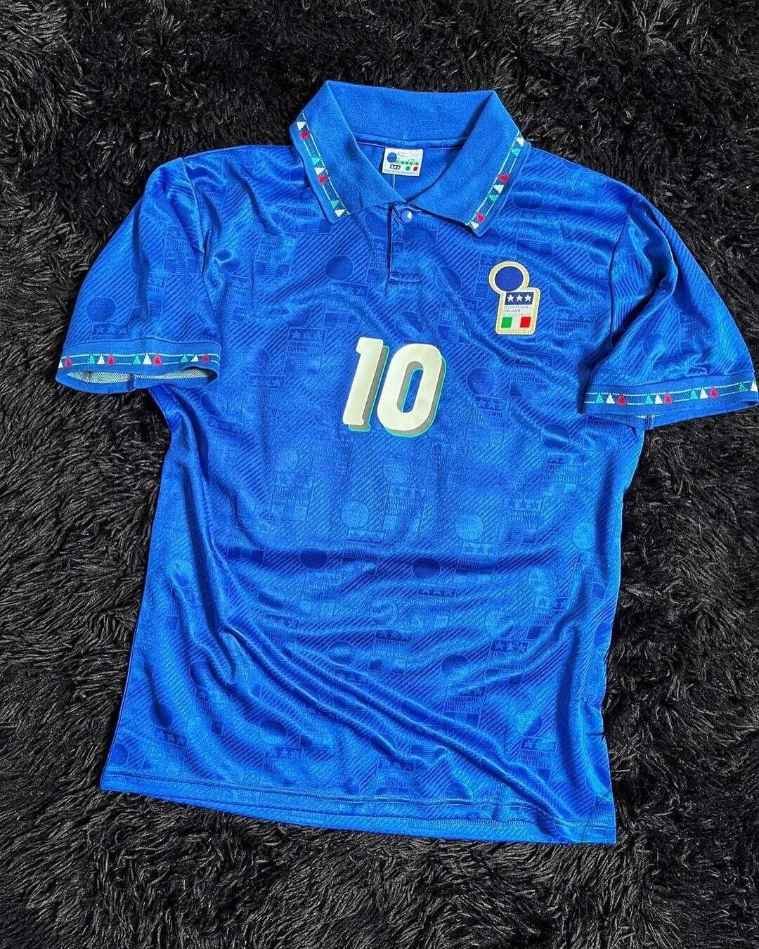 Italy 1994 Home Retro Roberto Baggio Number 10 Football Jersey
